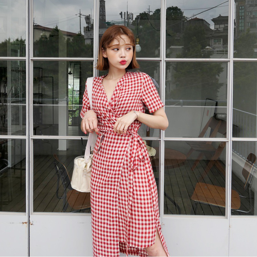Hè này, có quá nhiều kiểu váy xinh ngây ngất mà bạn sẽ muốn diện bằng hết thì thôi! Hè này, có quá nhiều kiểu váy xinh ngây ngất mà bạn sẽ muốn diện bằng hết thì thôi!