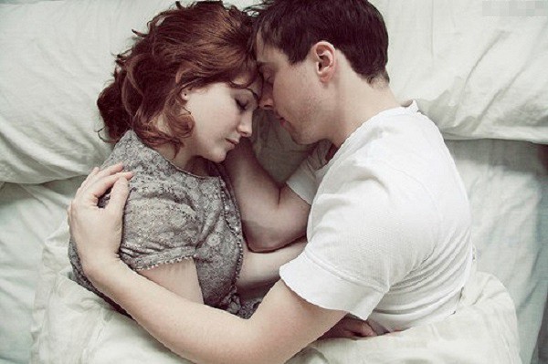 Choáng váng khi phát hiện bộ mặt thật của cô vợ núp sau vẻ ngoan hiền, tần tảo hết lòng chăm sóc mẹ chồng