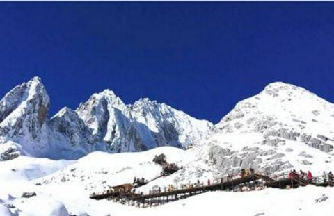 Bữa sáng trăm triệu, chỉ được ăn trong 15 phút hút giới siêu giàu