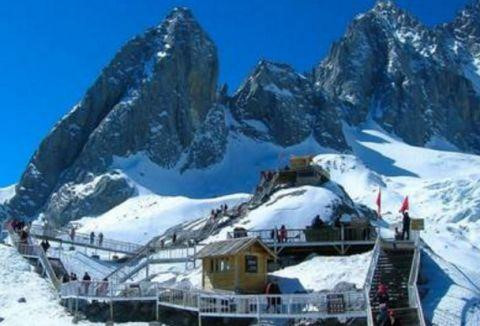 Bữa sáng trăm triệu, chỉ được ăn trong 15 phút hút giới siêu giàu