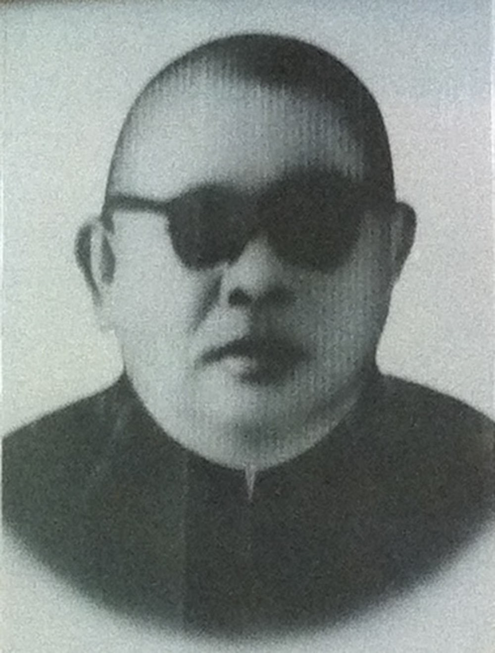 Đại gia mù lấy 3 vợ, xây biệt thự to nhất phố biển Phan Thiết