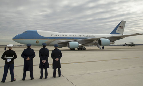 Trump muốn thay áo cho chuyên cơ của tổng thống