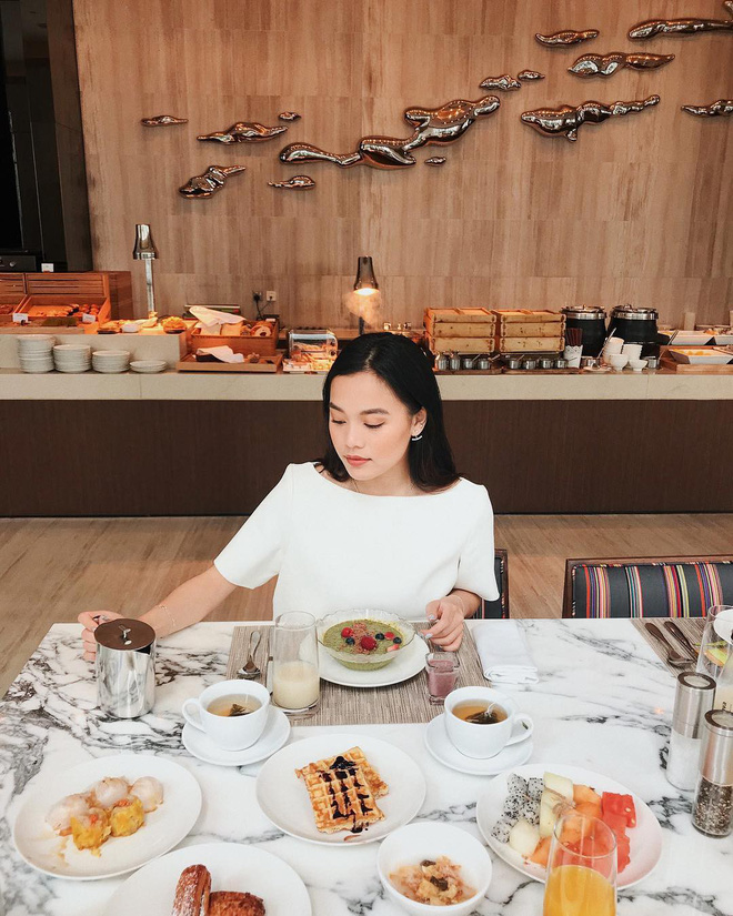 Cộng đồng Instagram Việt đang dậy sóng vì chị em gái gốc Việt vừa xinh đẹp, vừa sang chảnh và đa tài