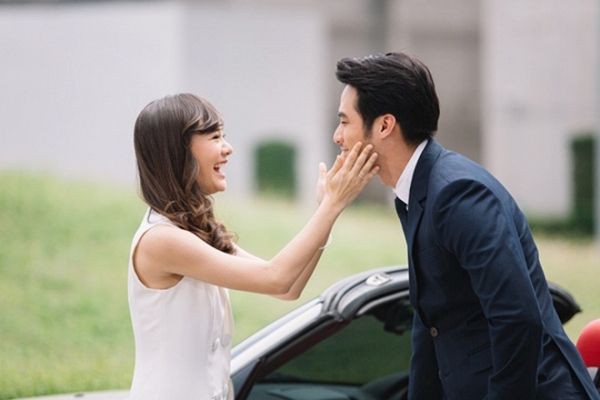 Bạn thân nói giới thiệu người yêu cho cô gái mót lấy chồng, nhưng lại âm thầm đưa chàng vào khách sạn (Phần 1)