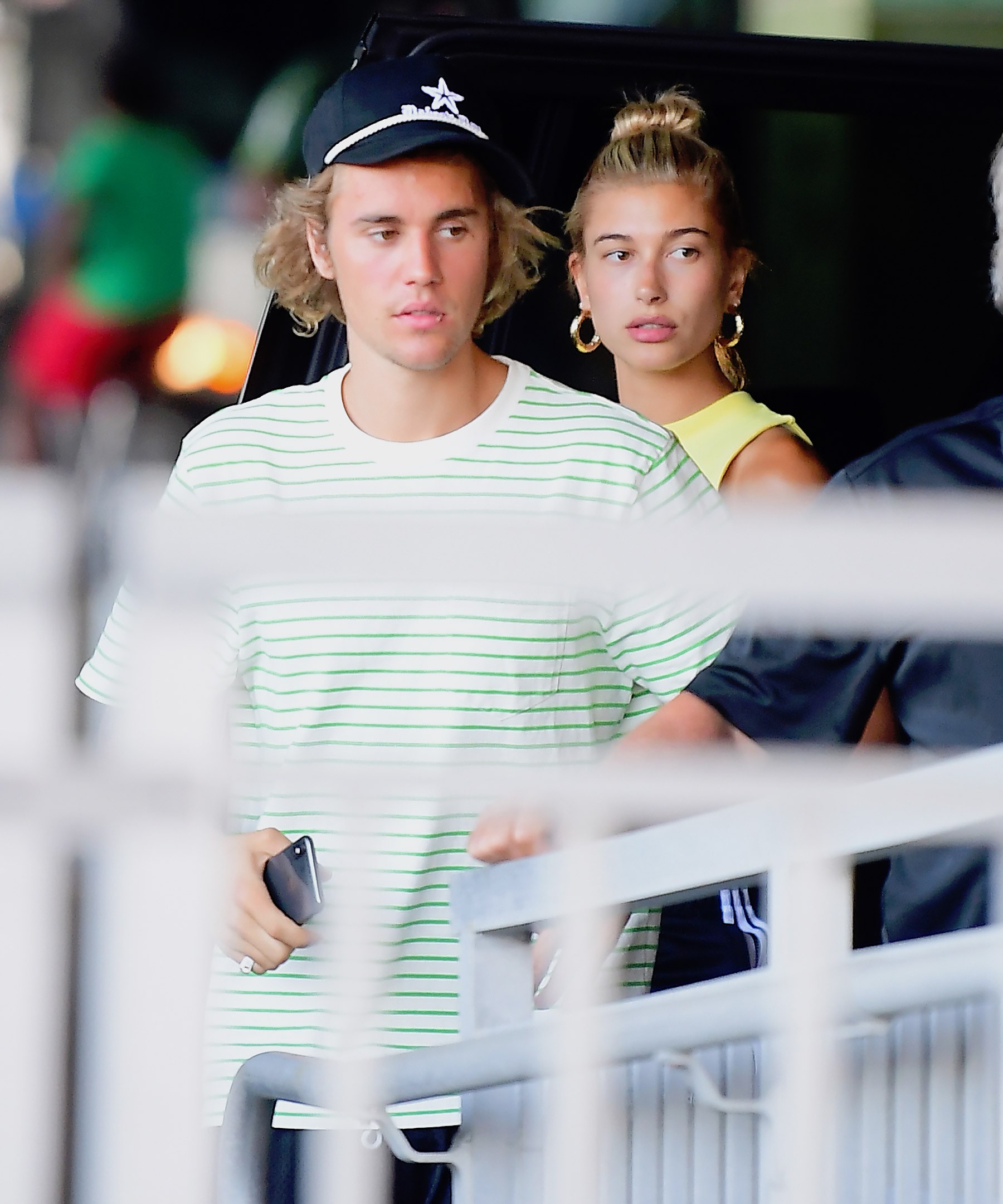 Hé lộ thêm nhiều chi tiết về đám cưới ấm cúng của Justin Bieber và Hailey Baldwin