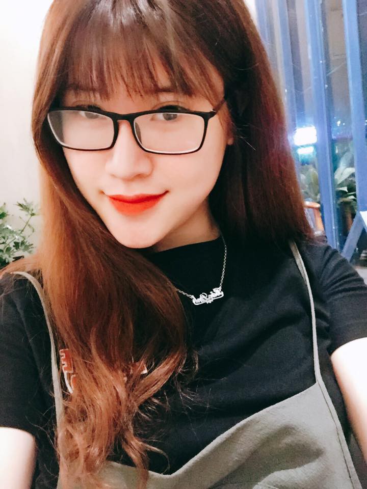 Cô gái trong mơ của các chàng trai đây rồi: Xinh xắn, đáng yêu lại còn thủ khoa 10 điểm môn Lịch sử