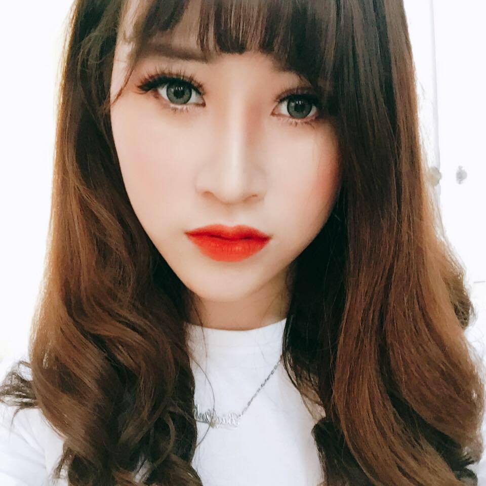 Cô gái trong mơ của các chàng trai đây rồi: Xinh xắn, đáng yêu lại còn thủ khoa 10 điểm môn Lịch sử