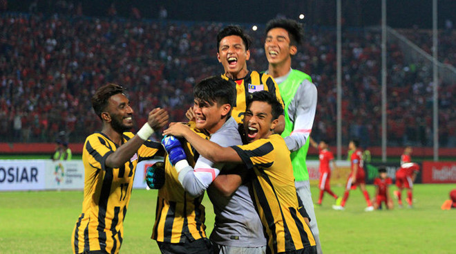 Hooligan Indonesia đòi đánh U19 Malaysia tại giải Đông Nam Á