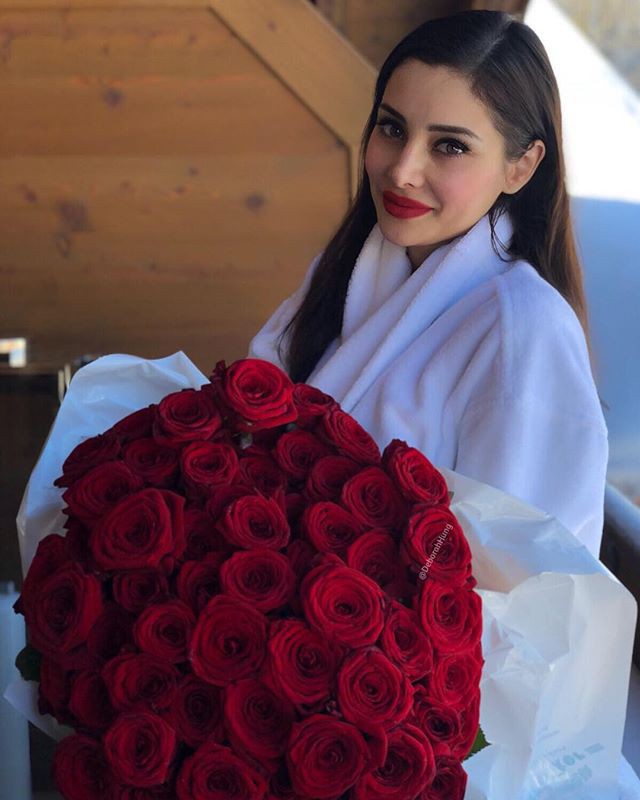 Sau 10 năm làm vợ của tỷ phú xấu xí, giàu khét tiếng Hong Kong, nàng siêu mẫu vẫn sống như bà hoàng trong nhung lụa