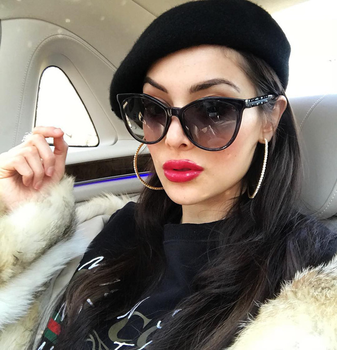 Sau 10 năm làm vợ của tỷ phú xấu xí, giàu khét tiếng Hong Kong, nàng siêu mẫu vẫn sống như bà hoàng trong nhung lụa