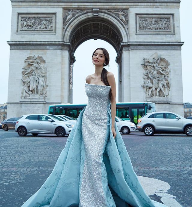 Sau 10 năm làm vợ của tỷ phú xấu xí, giàu khét tiếng Hong Kong, nàng siêu mẫu vẫn sống như bà hoàng trong nhung lụa