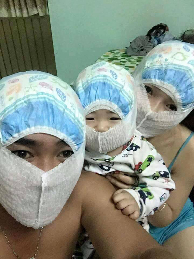 Biển báo gây hoang mang nhất vịnh Bắc Bộ, chuối Gucci gây sốt trên mạng xã hội