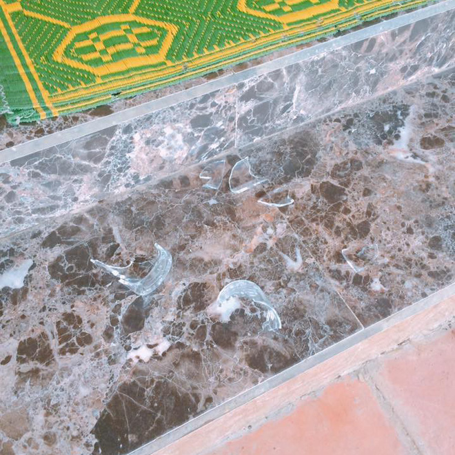 Con bò ểnh ương hot nhất MXH hôm nay: Lên hiên nhà ngồi chiếu thưởng trà không màng thế sự