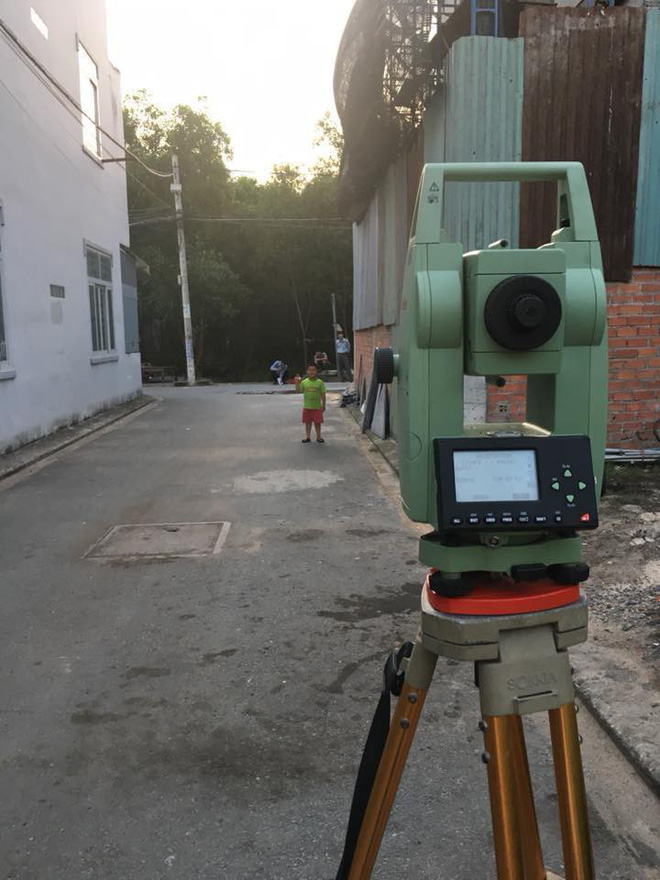 Khi bạn làm nghề trắc địa nhưng người khác cứ tưởng bạn là photographer và đến xin 1 kiểu ảnh