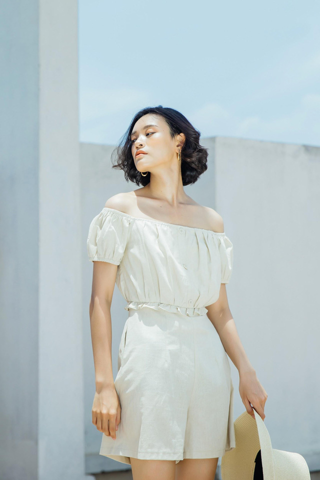 Bay bổng cùng vải đũi - xu hướng thời trang hè 2018