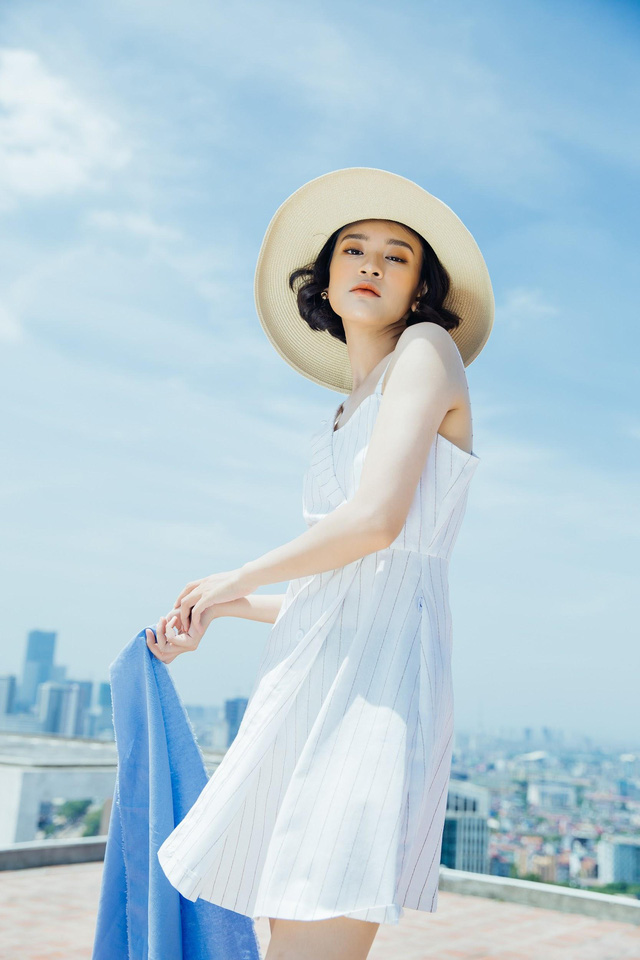 Bay bổng cùng vải đũi - xu hướng thời trang hè 2018