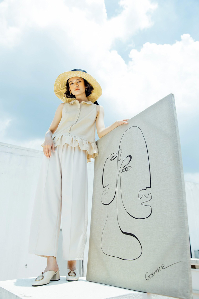 Bay bổng cùng vải đũi - xu hướng thời trang hè 2018