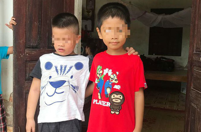 [Ảnh] Con trẻ liên tục rơi nước mắt, đòi xuống Hà Nội cùng mẹ vụ bệnh viện trao nhầm con