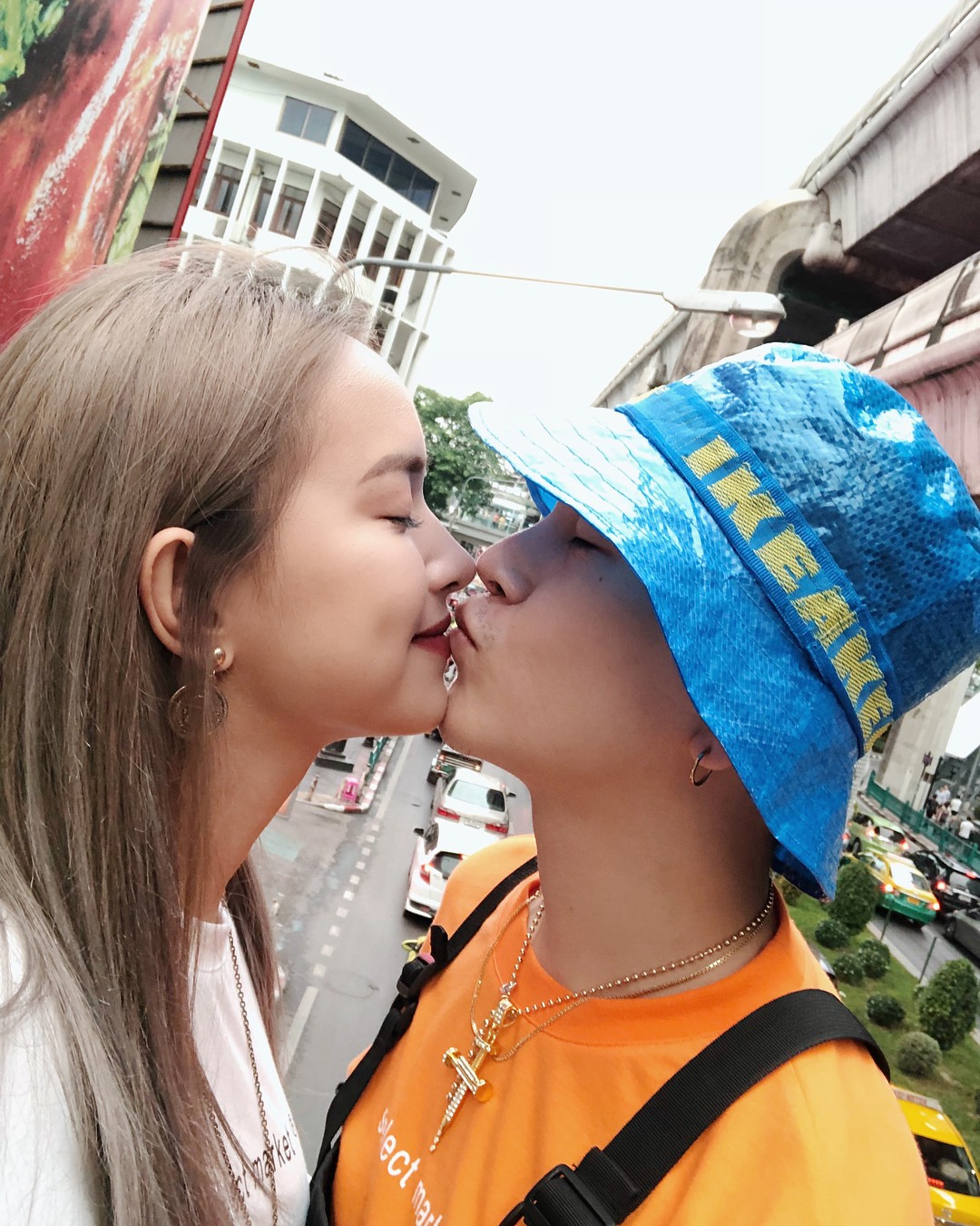 Kỉ niệm 3 năm yêu Decao, Châu Bùi bất ngờ hỏi 'chàng trai năm 17 liệu có đi cạnh em tới suốt đời' - 2 Kỉ niệm 3 năm yêu Decao, Châu Bùi bất ngờ hỏi 'chàng trai năm 17 liệu có đi cạnh em tới suốt đời' - 2