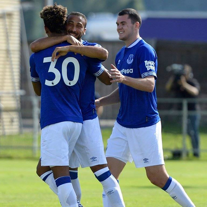 Được mời đá giao hữu, Everton thắng đối thủ 22-0