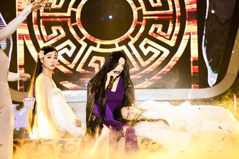 Gương Mặt Thân Quen tập 6: Khán giản cười té ghế với Bảo Anh phiên bản cơ bắp lầy lội