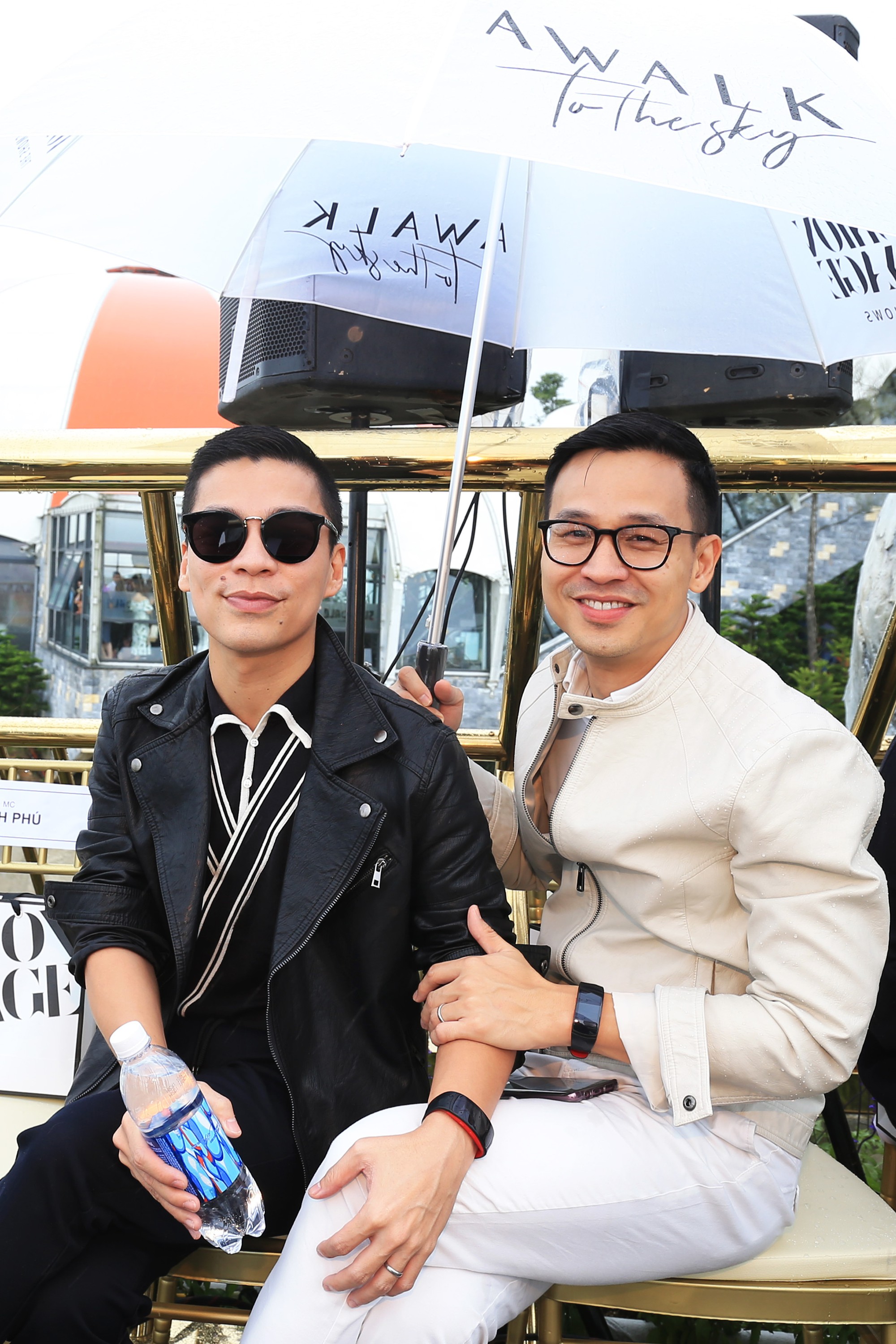 HHen Niê diện váy xẻ cao khoe chân dài bất tận trong sự kiện thời trang