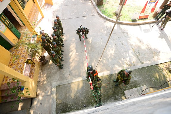 Sao Nhập Ngũ tập 2: Mr Cần Trô chật vật với thử thách nhưng vẫn không quên gây cười