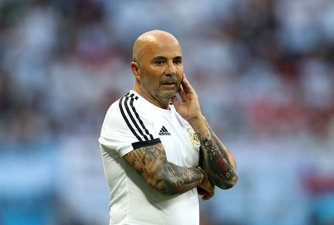 Argentina bấm bụng chi gần 2 triệu đô để trảm HLV Sampaoli