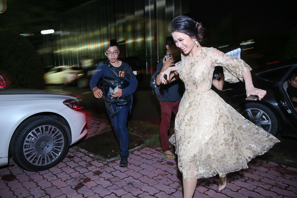 Những lần sao Việt bị chỉ trích vì hồn nhiên đi trễ ở sự kiện