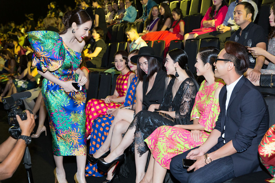 Những lần sao Việt bị chỉ trích vì hồn nhiên đi trễ ở sự kiện