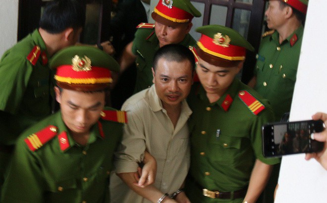 Làng xóm gửi đơn xin tha tội chết cho tử tù Đặng Văn Hiến