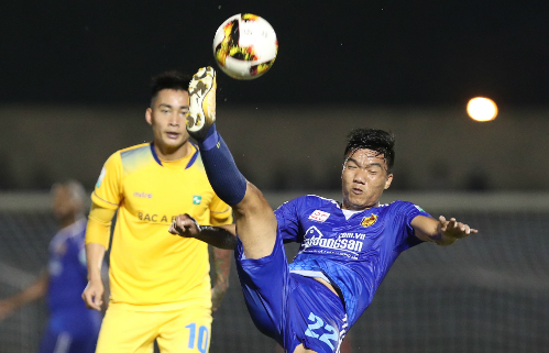SLNA thắng trận thứ bảy liên tiếp ở V-League