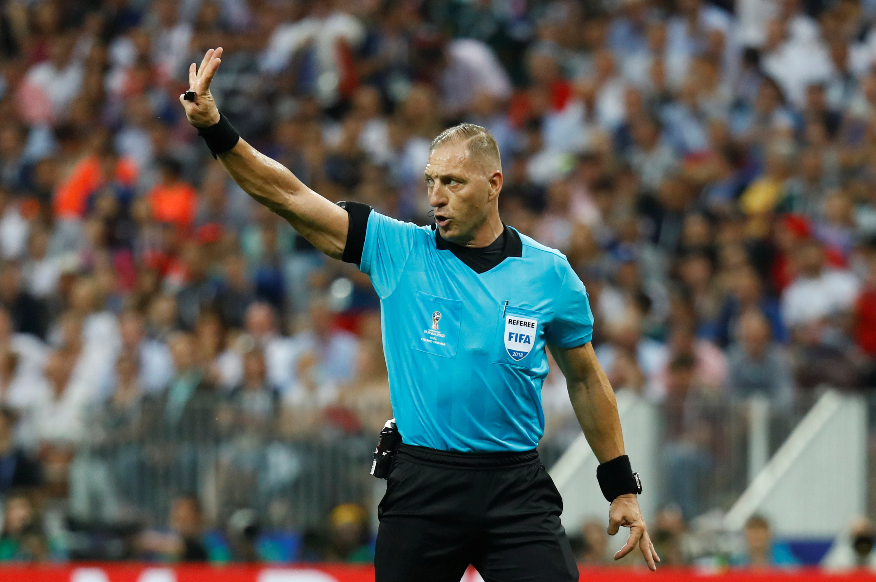 Cận cảnh tình huống VAR - bước ngoặt của trận chung kết World Cup