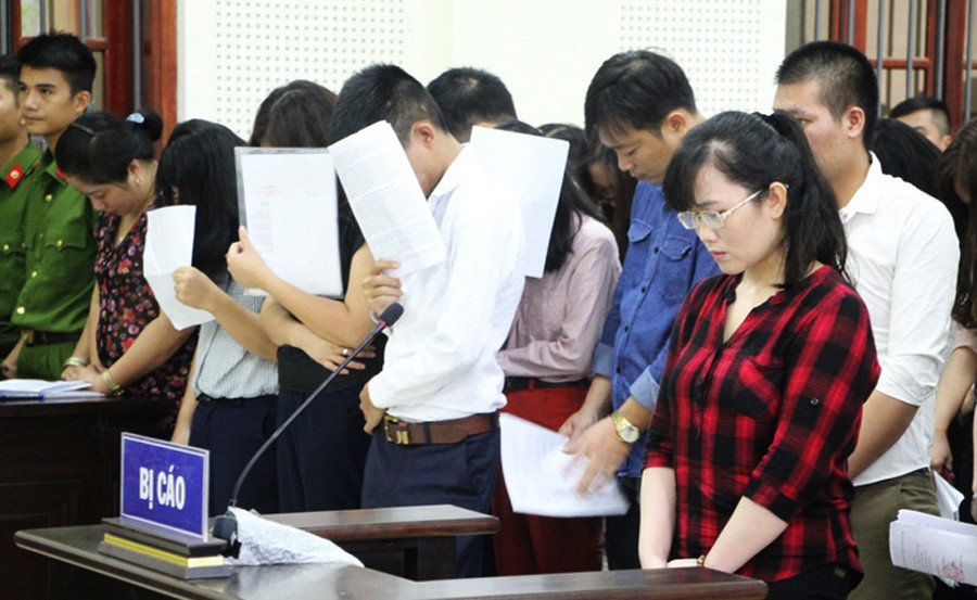 Hot girl Eximbank bị tuyên phạt chung thân về tội chiếm đoạt 50 tỷ đồng của 6 khách hàng VIP