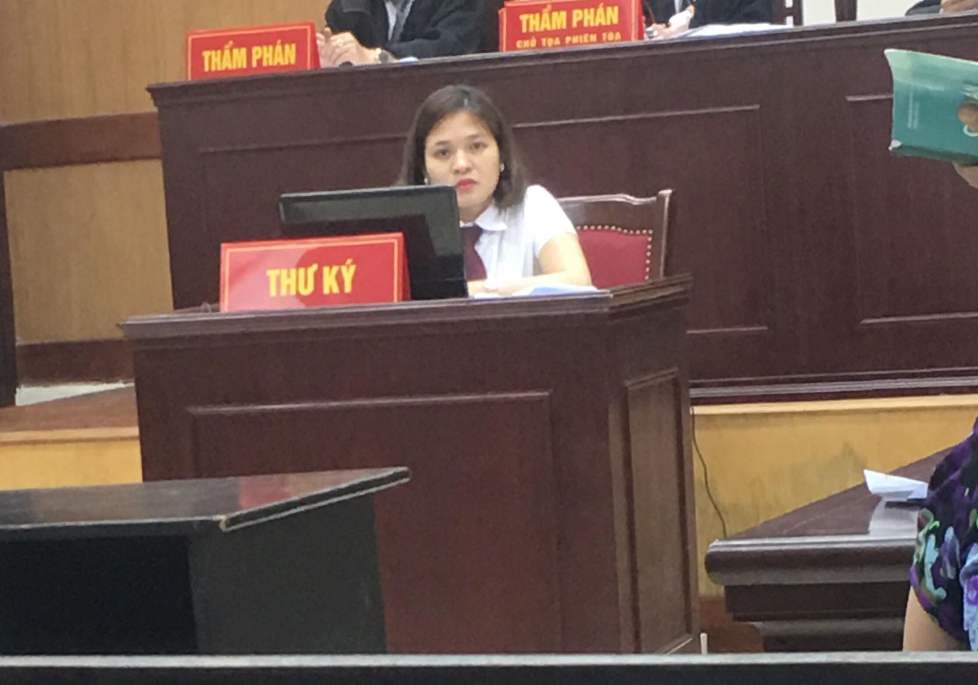 Xử phúc thẩm vụ Cao Mạnh Hùng dâm ô bé gái ở Hoàng Mai: Giữ nguyên án 2 năm tù giam