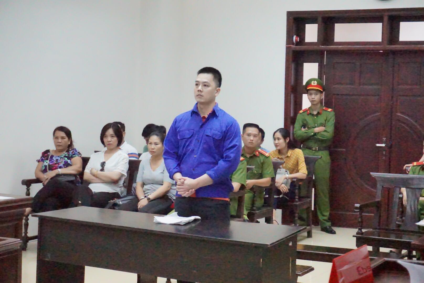 Xử phúc thẩm vụ Cao Mạnh Hùng dâm ô bé gái ở Hoàng Mai: Giữ nguyên án 2 năm tù giam