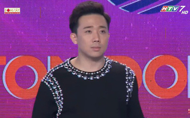 Trấn Thành đá đểu Mai Tài Phến ngay trên sóng truyền hình: Tôi nhường bạn làm MC này. Ráng ngoi nhé! Trấn Thành đá đểu Mai Tài Phến ngay trên sóng truyền hình: Tôi nhường bạn làm MC này. Ráng ngoi nhé!