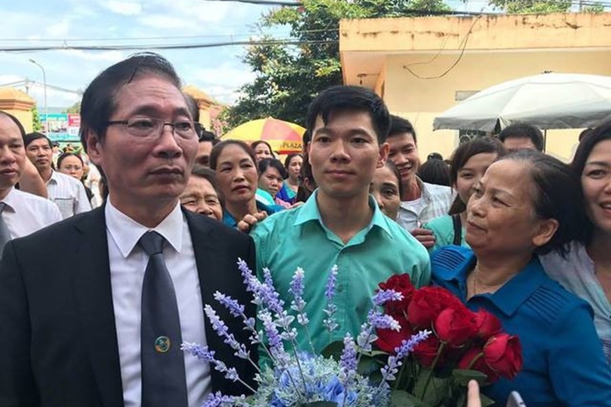 Luật sư kiến nghị đình chỉ điều tra với bác sĩ Hoàng Công Lương