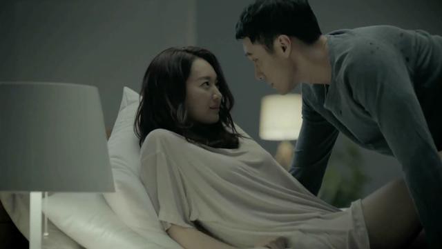 Ngỡ khôn ngoan chiếm trọn trái tim người tình, cô gái trong vai người thứ 3 nhận về cái kết không thể phũ phàng hơn