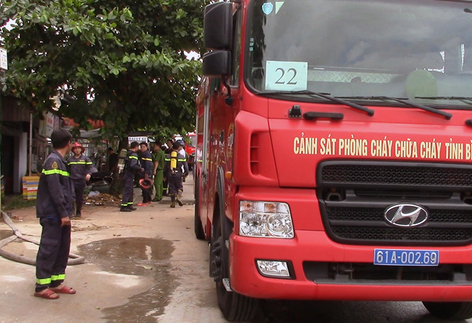 Rò rỉ khí gas, hàng chục người ngất xỉu