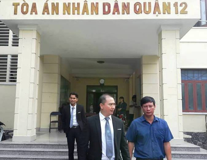 Đình chỉ điều tra vụ đá cửa xe hơi gây thiệt hại 5 triệu đồng