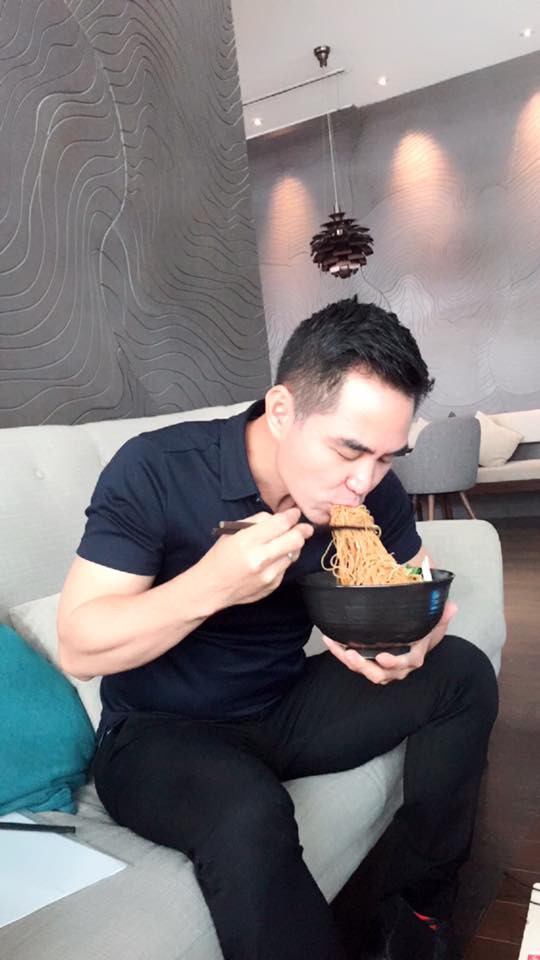 45 tuổi, Kiệt chó chui gầm chạn của Gạo nếp gạo tẻ ngoài đời thật ra sao?