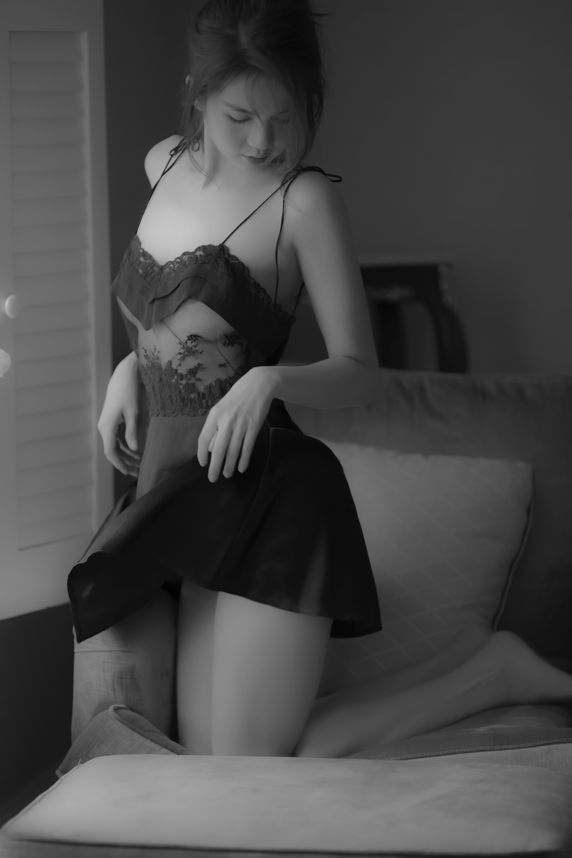 Bộ ảnh nội y được mong chờ của Ngọc Trinh đã chính thức ra lò: Cực nóng bỏng và gợi cảm!