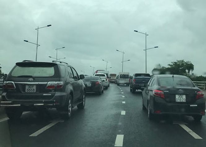 Tai nạn liên hoàn trên cao tốc Ninh Bình-Cầu Giẽ