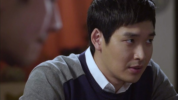 Lúc mẹ chồng tôi mất đi cũng là lúc anh chị em trong nhà lật mặt, tranh giành tài sản với nhau