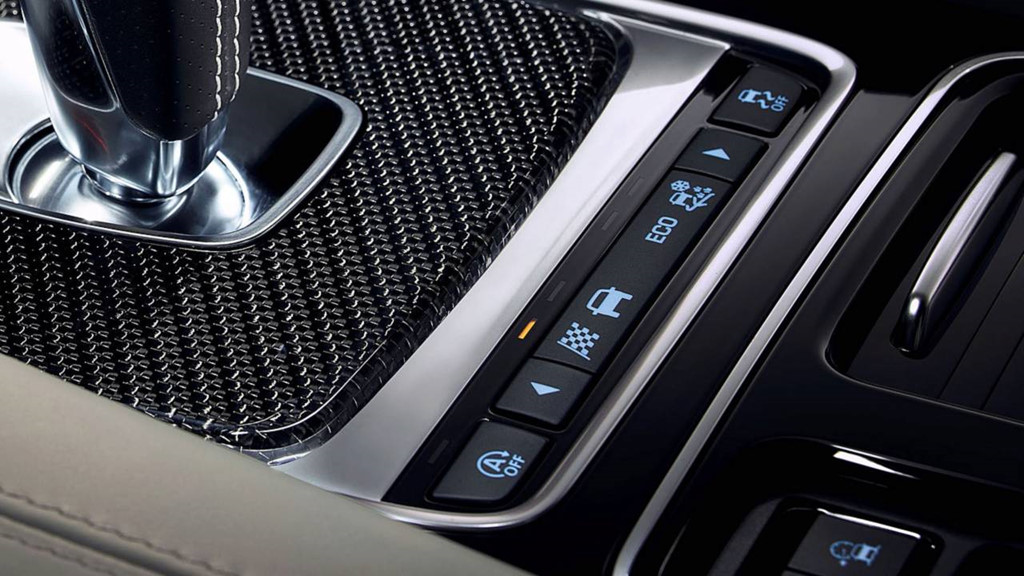 Muốn tiết kiệm nhiên liệu xe, hãy vận dụng những cách này