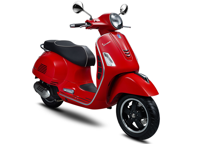 Đánh giá Vespa GTS Super 125: Tinh hoa tỏa sáng