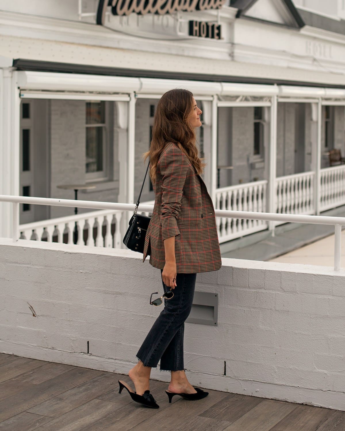 Đôi giày chị em công sở nhất định phải sắm vì vừa sang lại còn thoải mái vô cùng