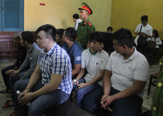 Giết người để trả thù cho bạn, 9X bị tăng án chung thân