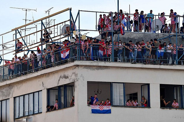 Biển người chào đón Modric và đội tuyển Croatia sau hành trình kỳ diệu ở World Cup 2018